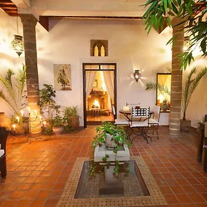 Riad Dar Ness, Essaouira